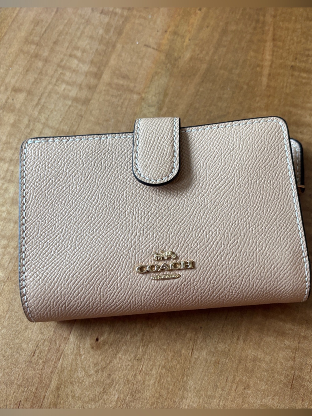 Coach Medium Corner Zip Wallet